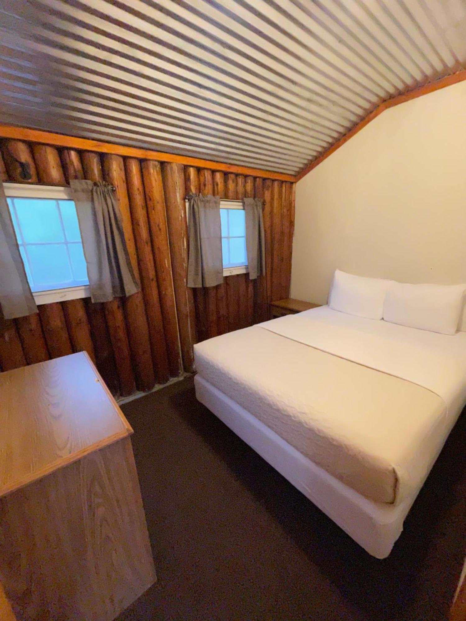 Hanging Horn Lakeside Resort Moose Lake 외부 사진