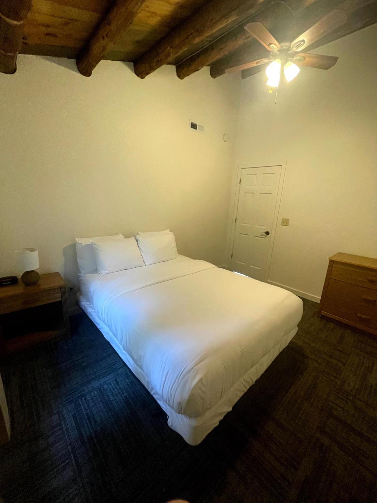 Hanging Horn Lakeside Resort Moose Lake 외부 사진