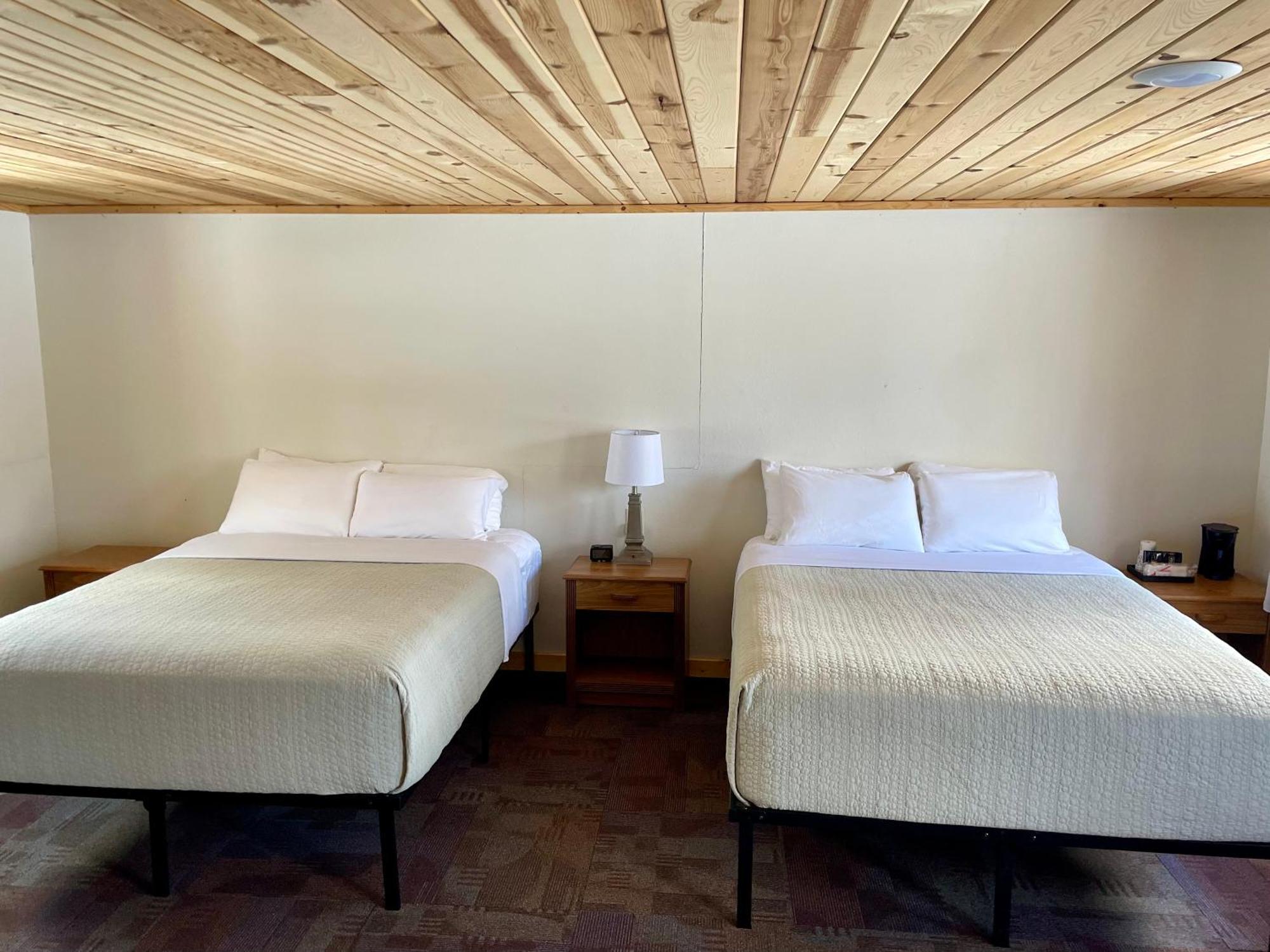 Hanging Horn Lakeside Resort Moose Lake 외부 사진