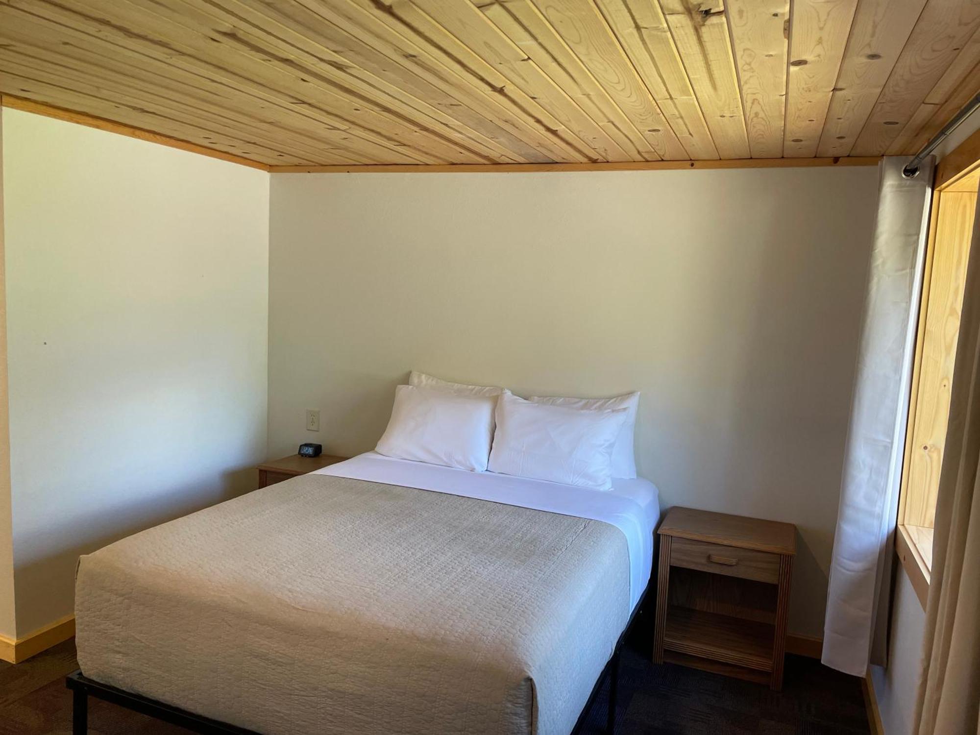 Hanging Horn Lakeside Resort Moose Lake 외부 사진