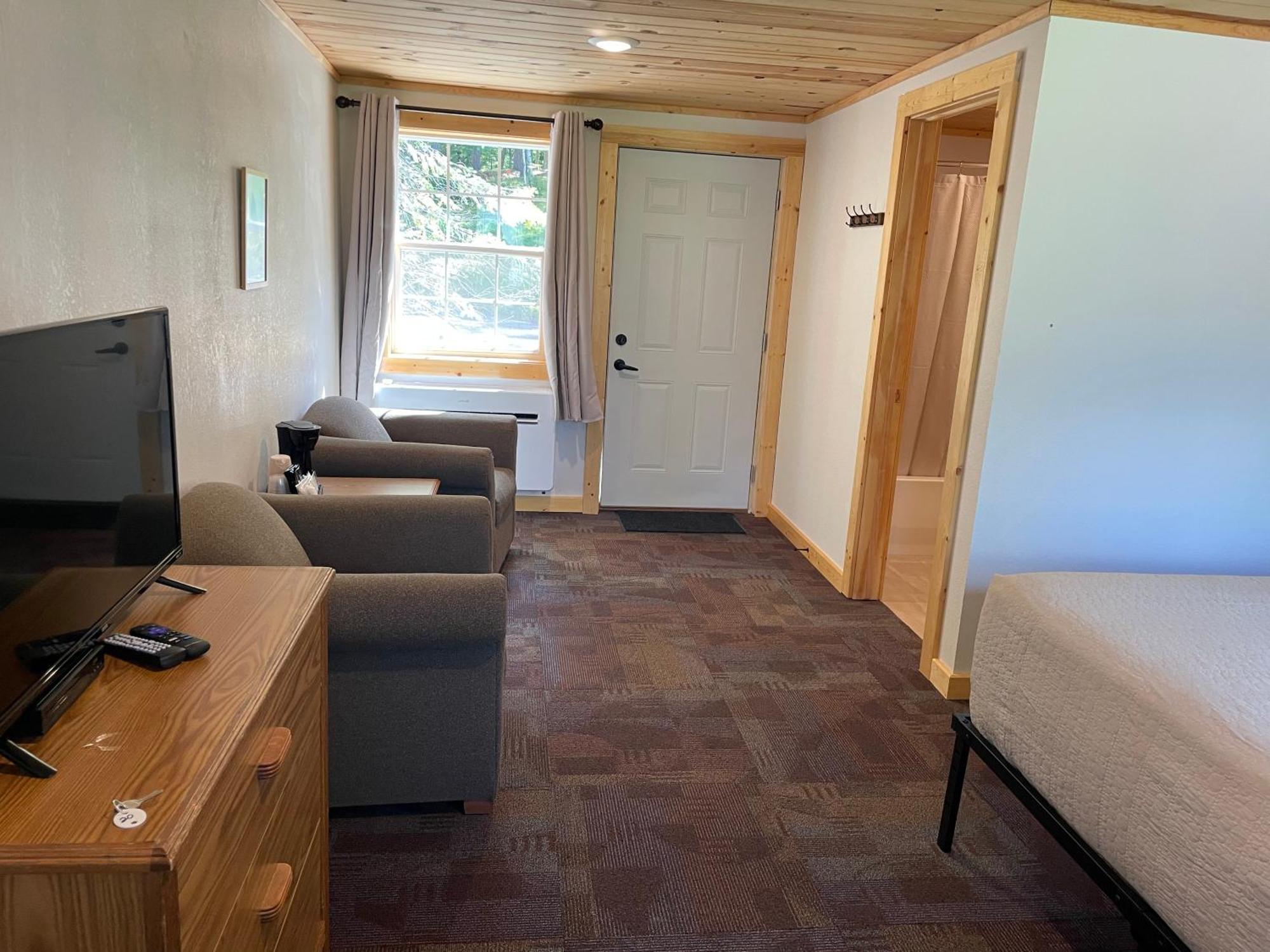 Hanging Horn Lakeside Resort Moose Lake 외부 사진