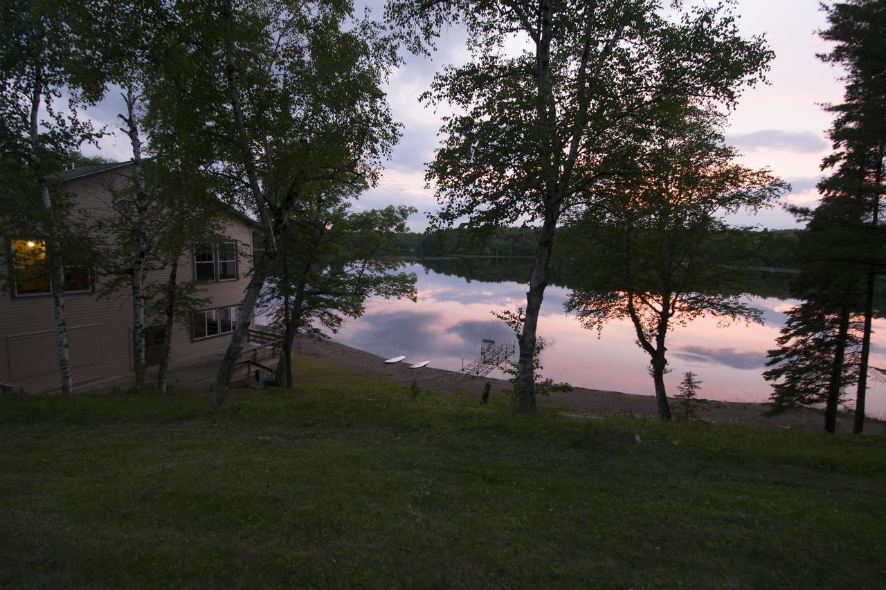 Hanging Horn Lakeside Resort Moose Lake 외부 사진