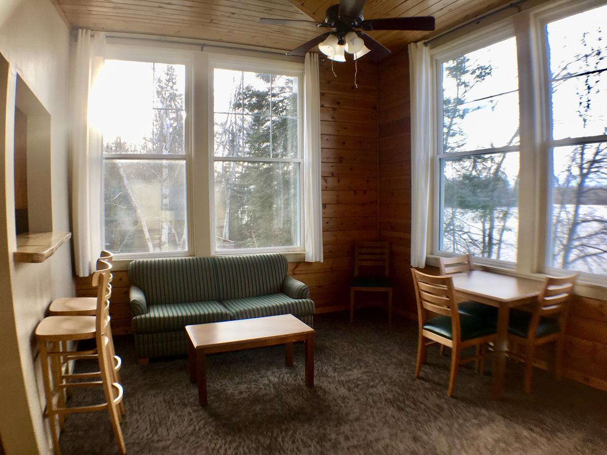 Hanging Horn Lakeside Resort Moose Lake 외부 사진